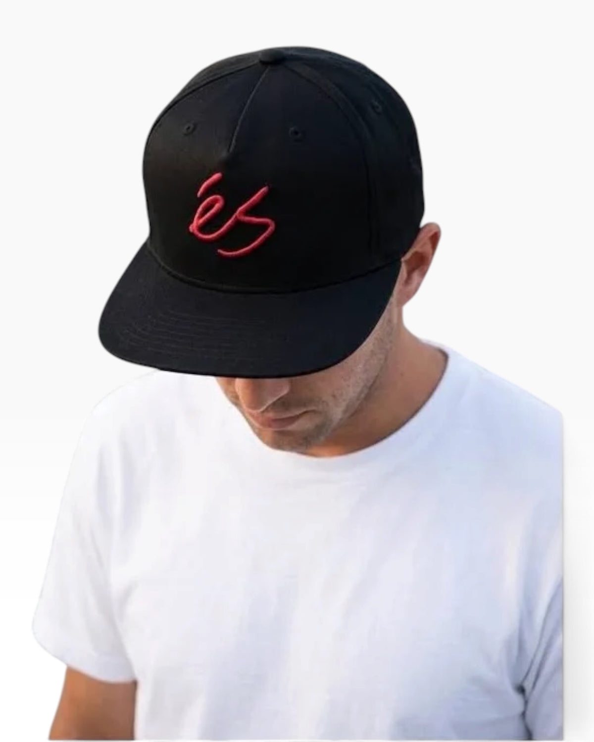 éS Script Snapback Embroidered - Black Red